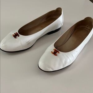 Chic White Leather Ballet Flats